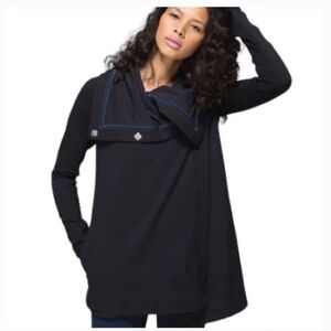 Lululemon Navy Savasanna Wrap